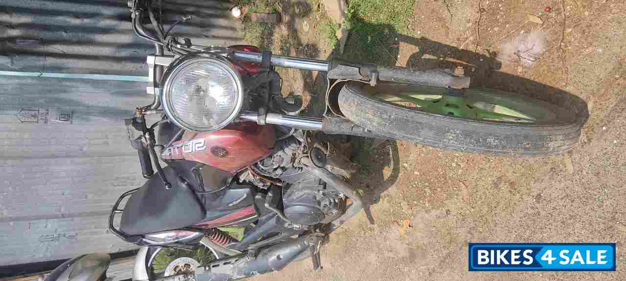 Red An Black Yamaha Gladiator