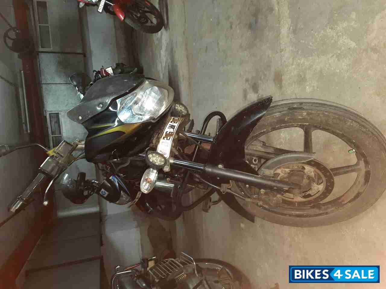 Bajaj Discover DTSi 150