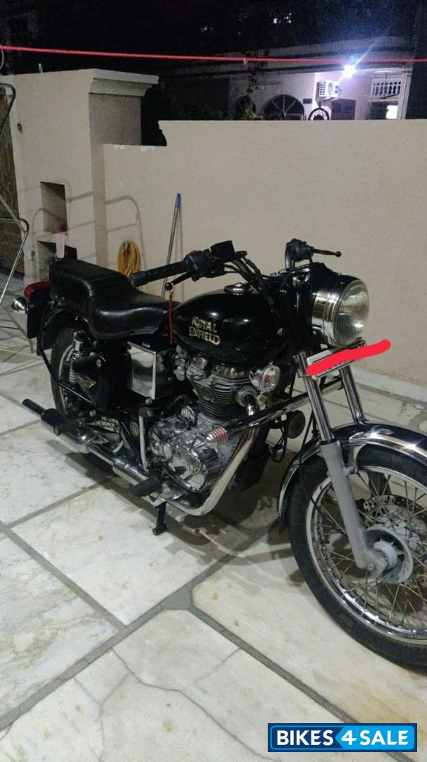 Black Royal Enfield Bullet Electra