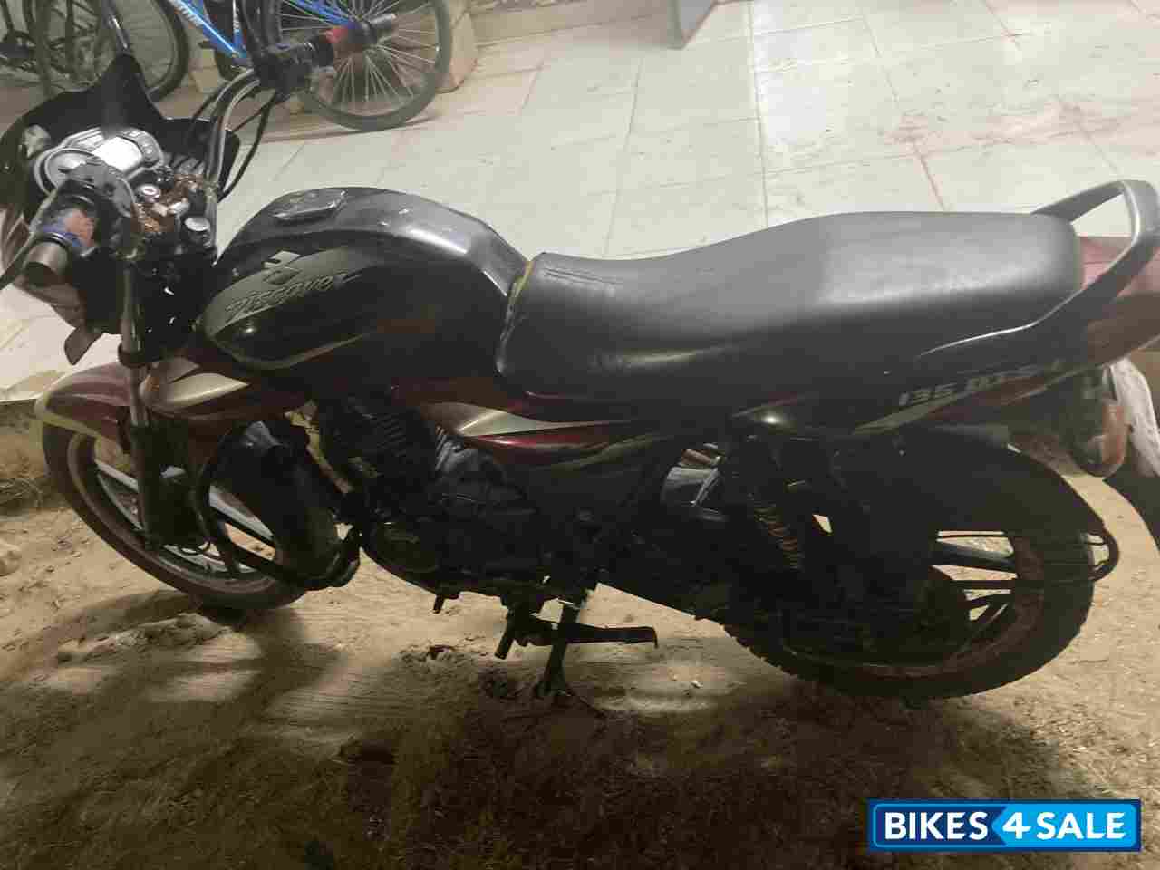 Bajaj Discover DTSi 135