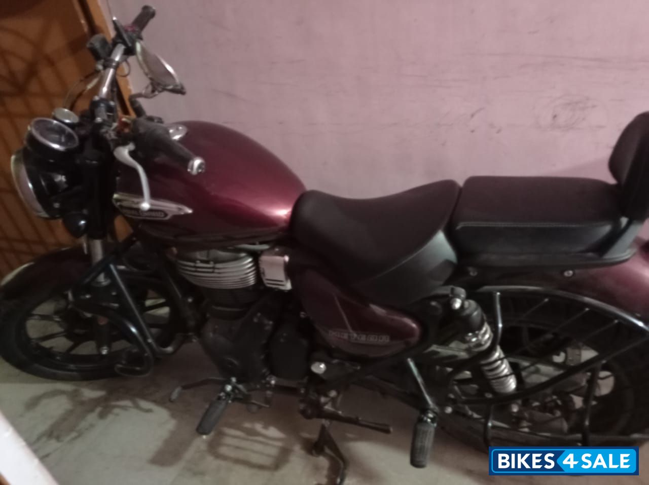 Stellar Red Royal Enfield Meteor 350 Stellar