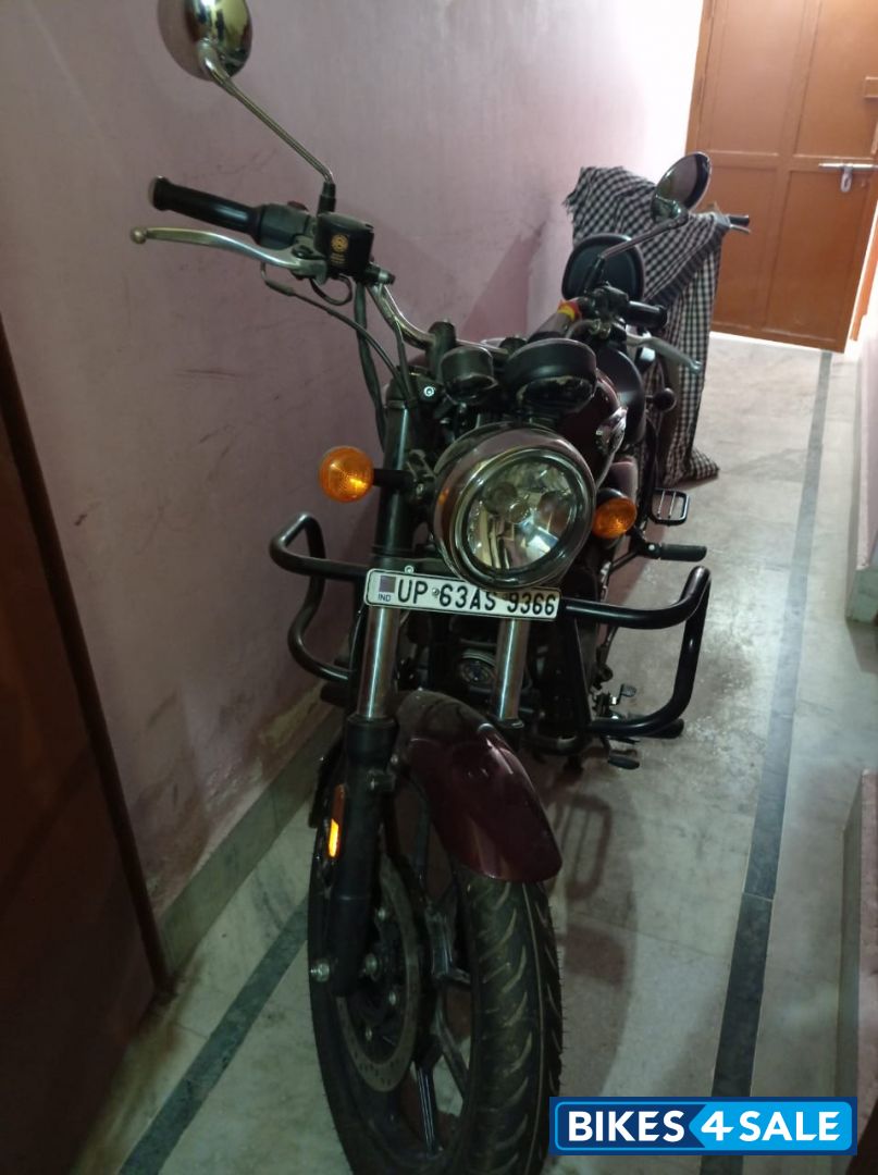 Stellar Red Royal Enfield Meteor 350 Stellar