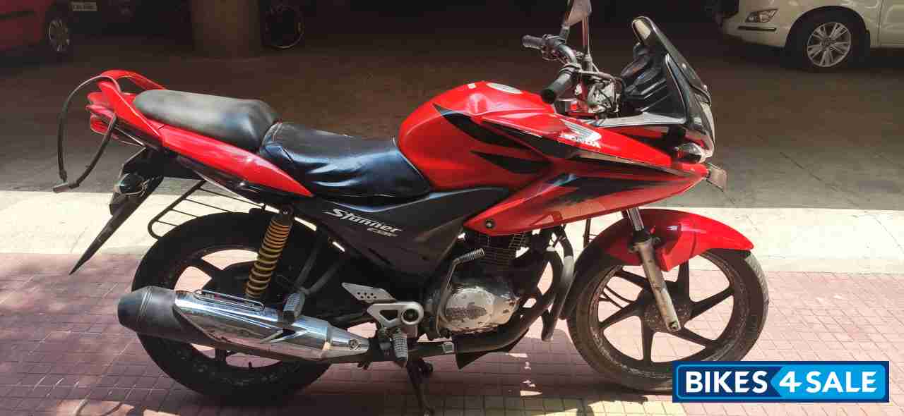 Red Honda CBF Stunner