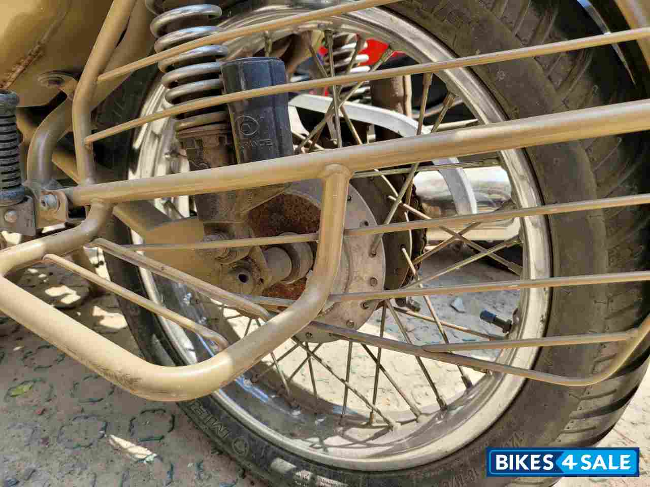 Desert Storm Royal Enfield Classic Desert Storm