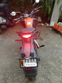 Orange KTM Duke 125