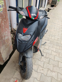 Aprilia SR 160 Carbon ABS 2021 Model