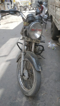 Bajaj CT 100