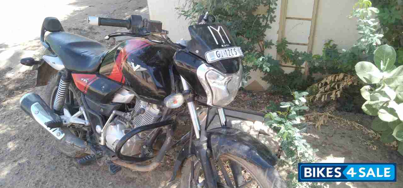 Black Bajaj V15