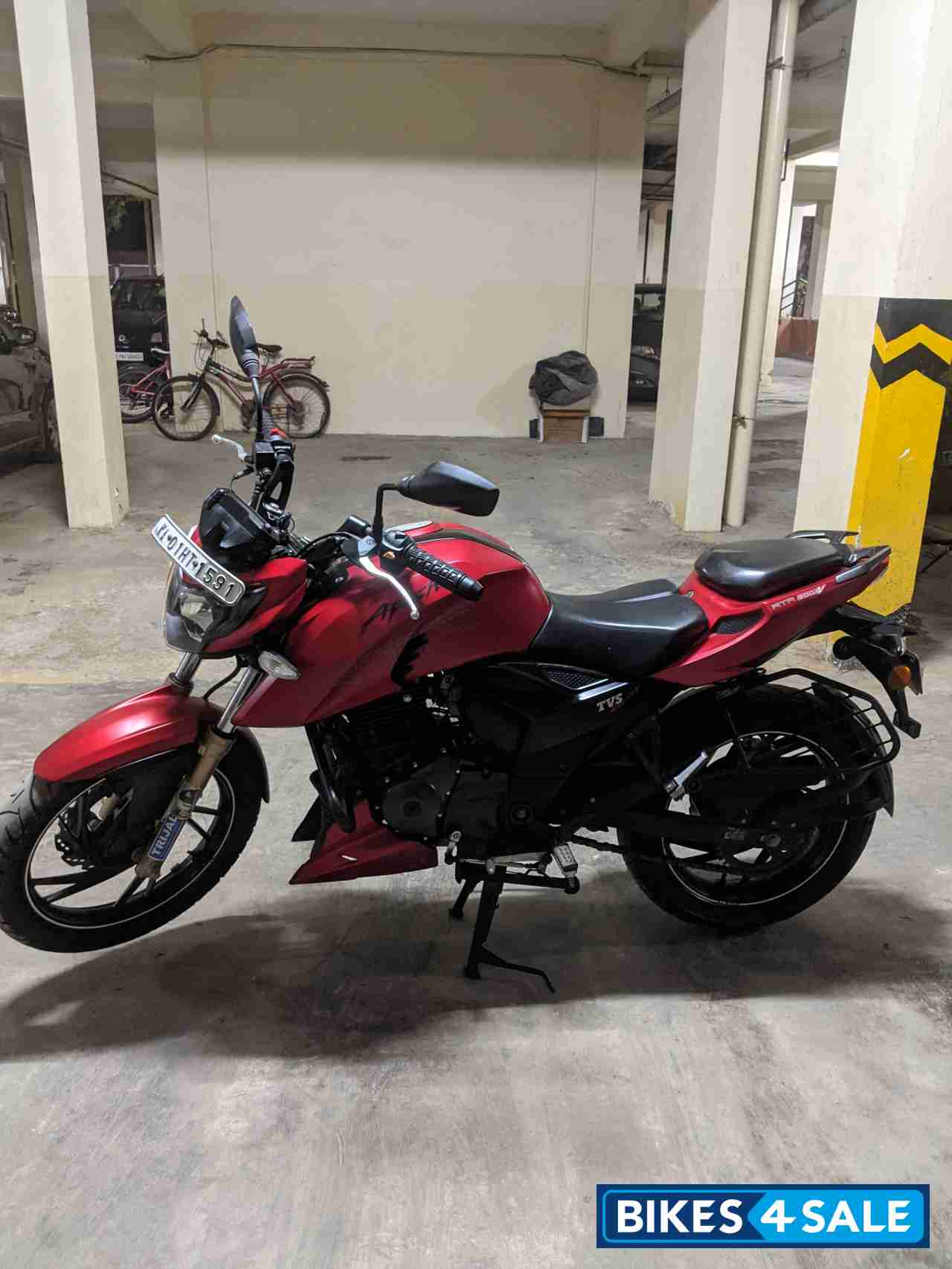 TVS Apache RTR 200 4V