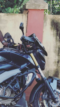 Twilight Blue Bajaj Dominar 400