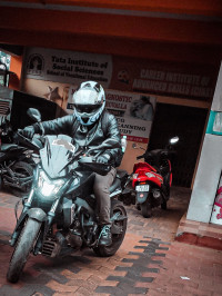 Twilight Blue Bajaj Dominar 400