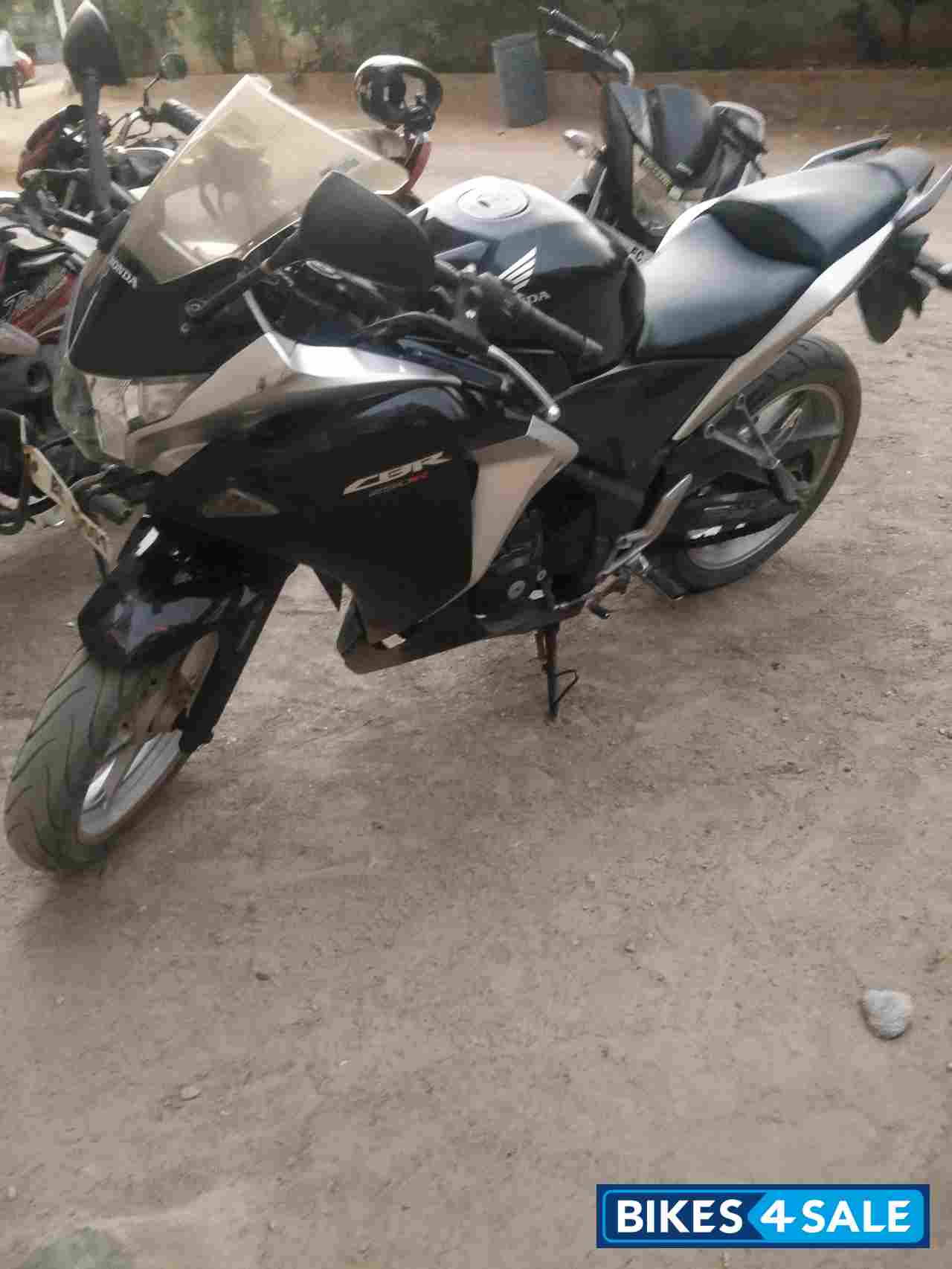 Black Silver Honda CBR 250R ABS