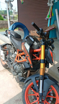 Orange And Black KTM Duke 250 2020