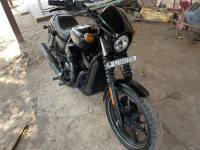 Black Harley Davidson Street 750