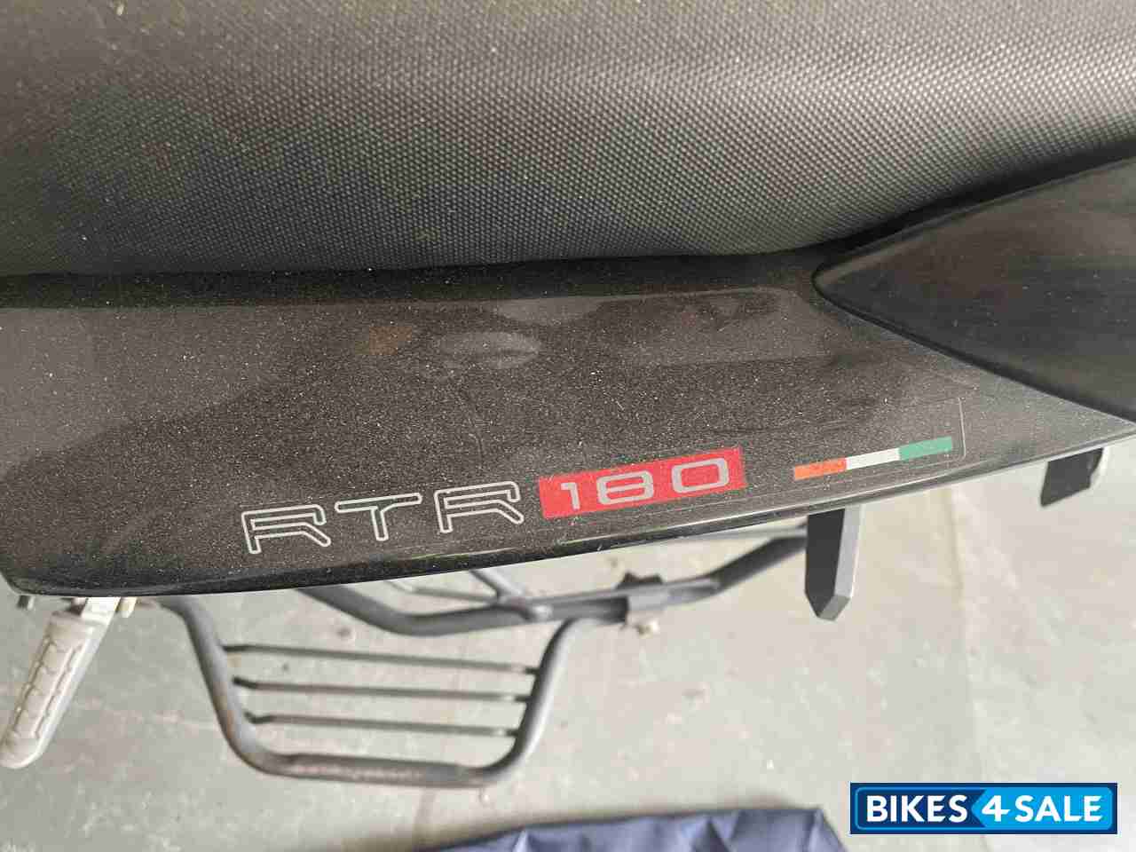 TVS Apache RTR 180 ABS