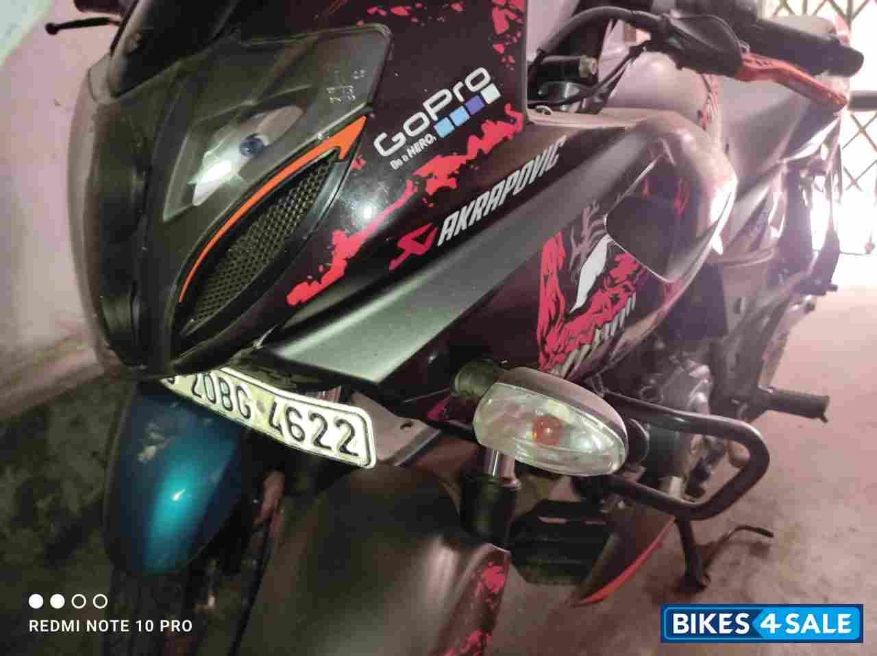 Neon Bajaj Pulsar 180F Neon BS6