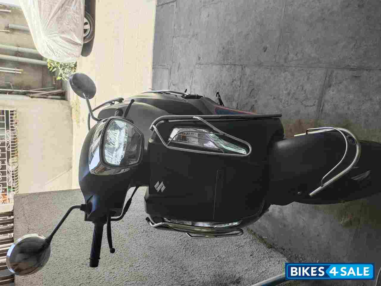 Matte Black Suzuki Access 125 Bluetooth Enabled Matte Black Suzuki Access 125 Bluetooth Enabled