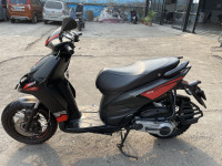 Aprilia SR 150 Carbon