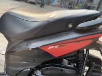 Aprilia SR 150 Carbon