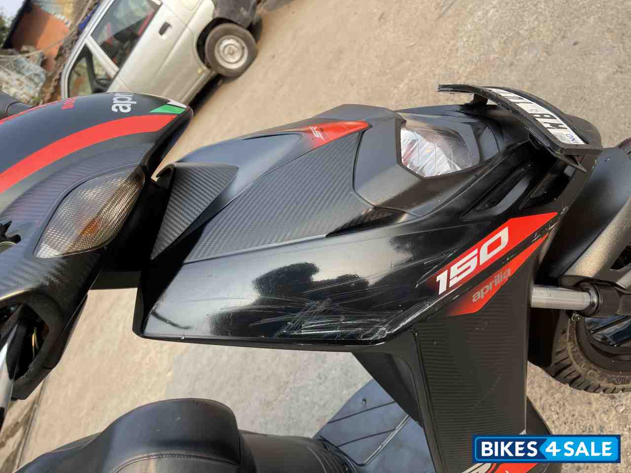 Aprilia SR 150 Carbon
