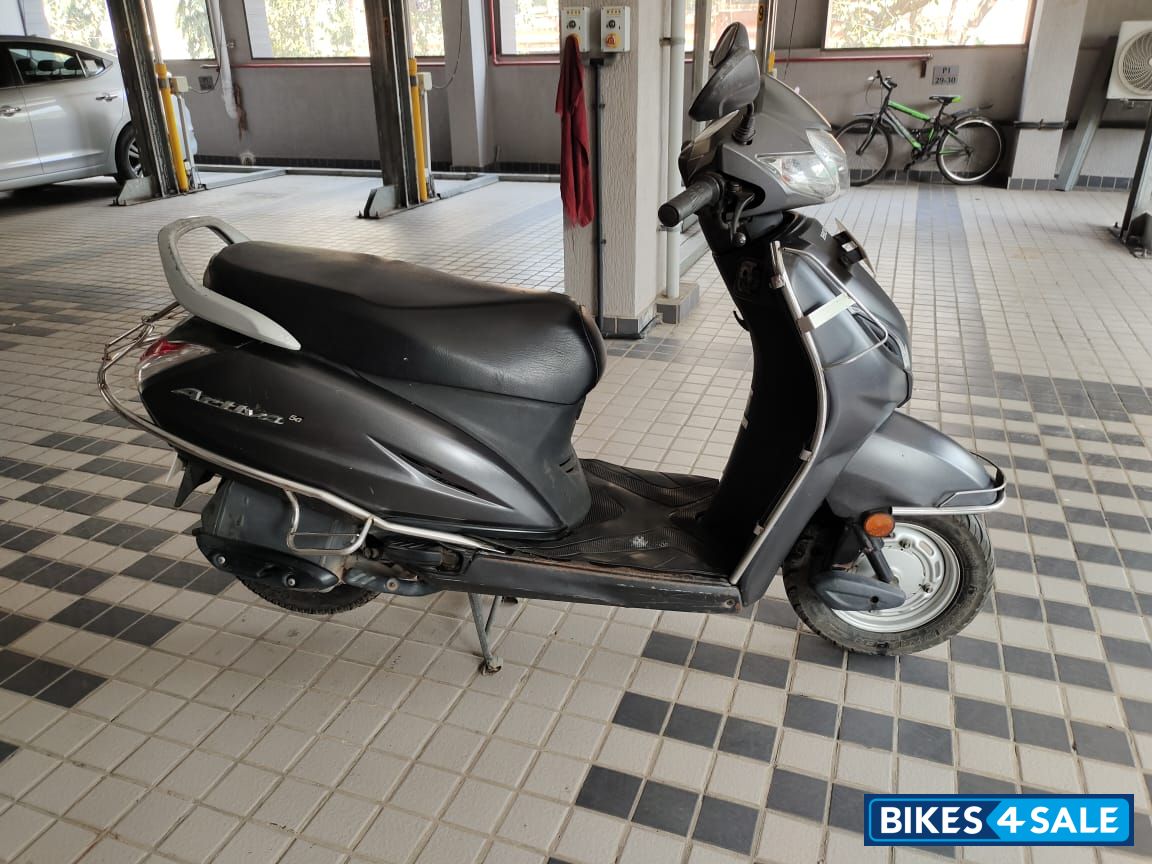 Bajaj Platina 100 ES