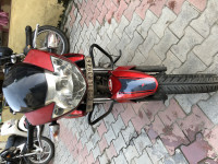Red TVS Apache RTR 160
