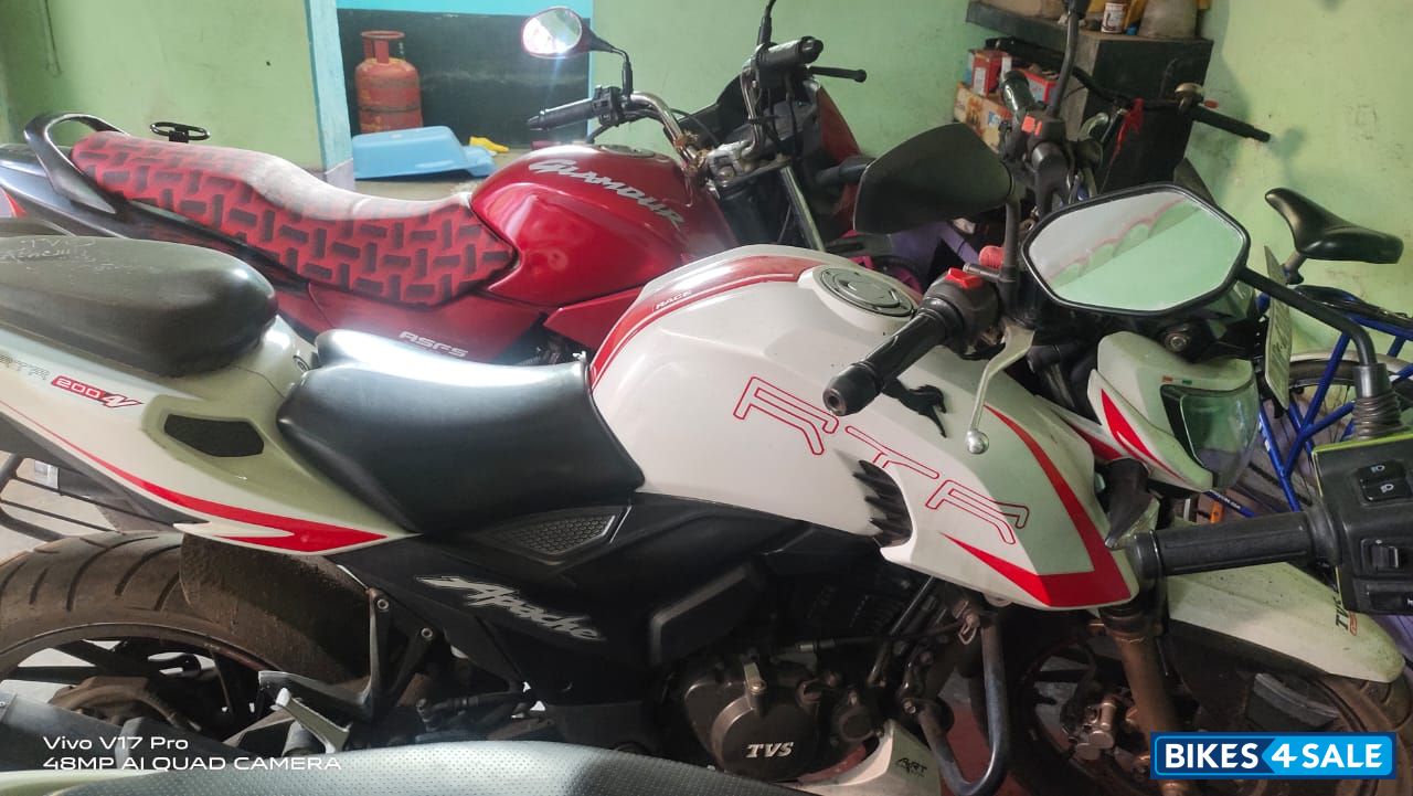 Red And White TVS Apache RTR 200 4V Race Edition 2.0