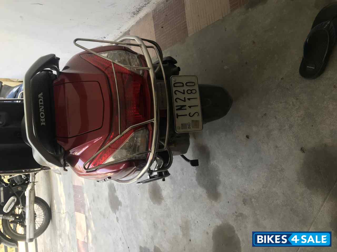 Spartan Red Honda Activa 6G