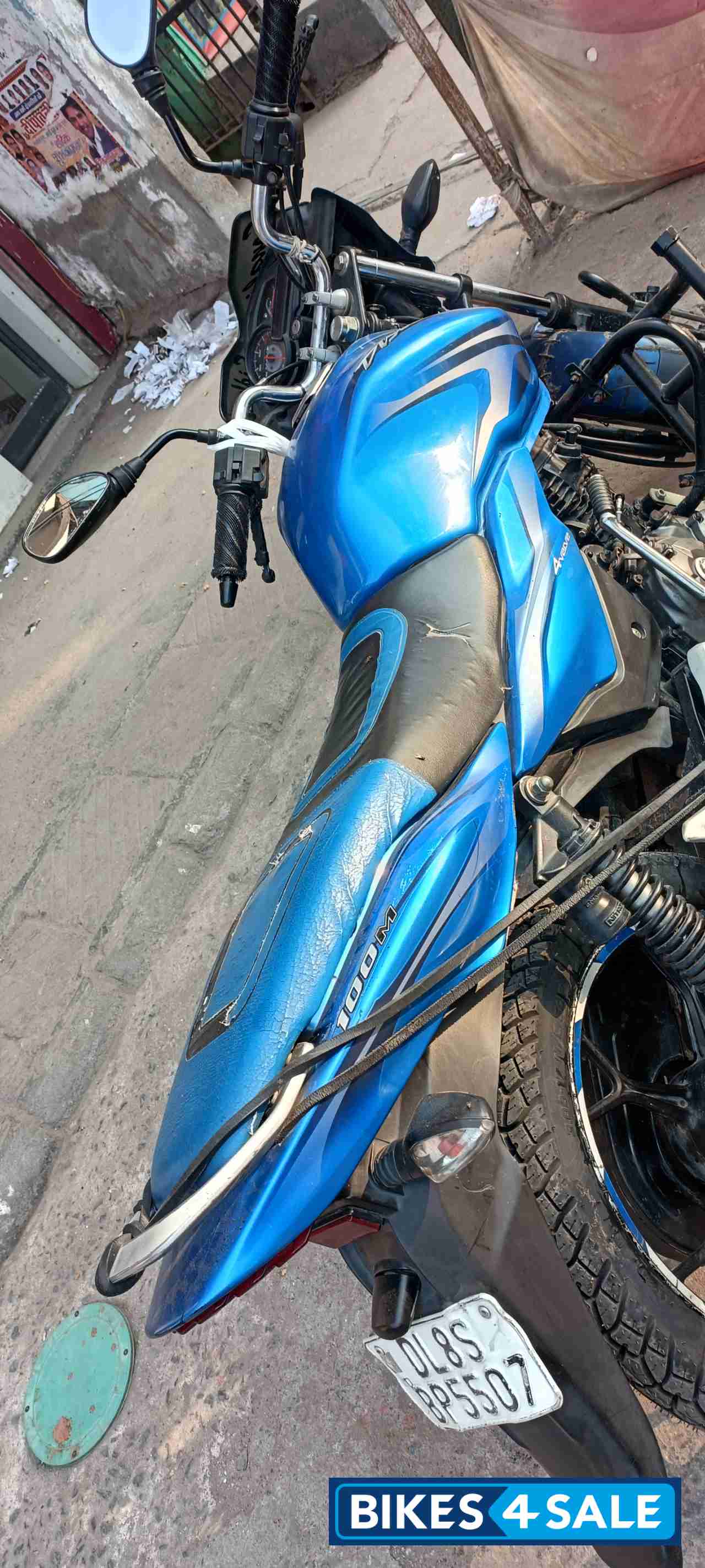 Bajaj Discover 100M Bajaj Discover 100M