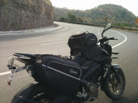 Black Bajaj Pulsar 200 NS