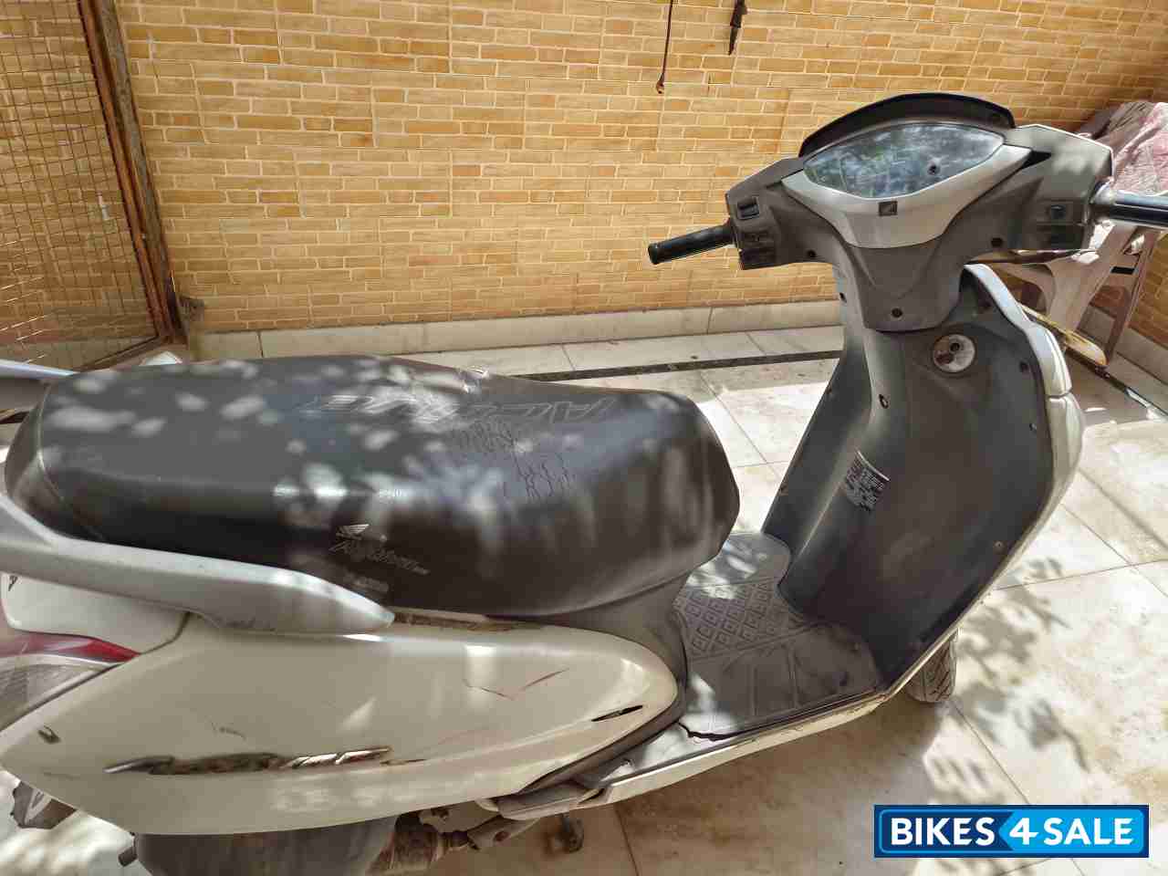 White Honda Activa 125