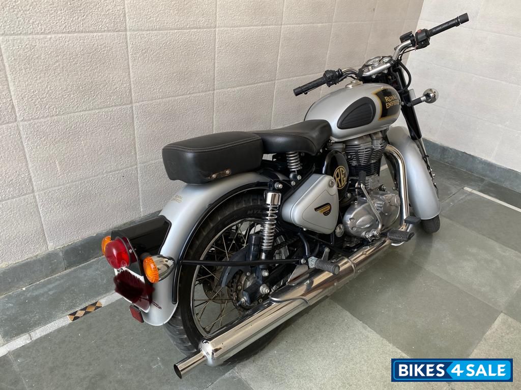Silver Royal Enfield Classic 350 Dual Channel BS6