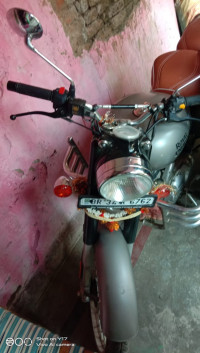 Royal Enfield Classic Gunmetal Grey 2021 Model