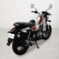 Bajaj V15