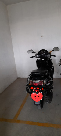 Hero Maestro Edge 110 100 Million Edition