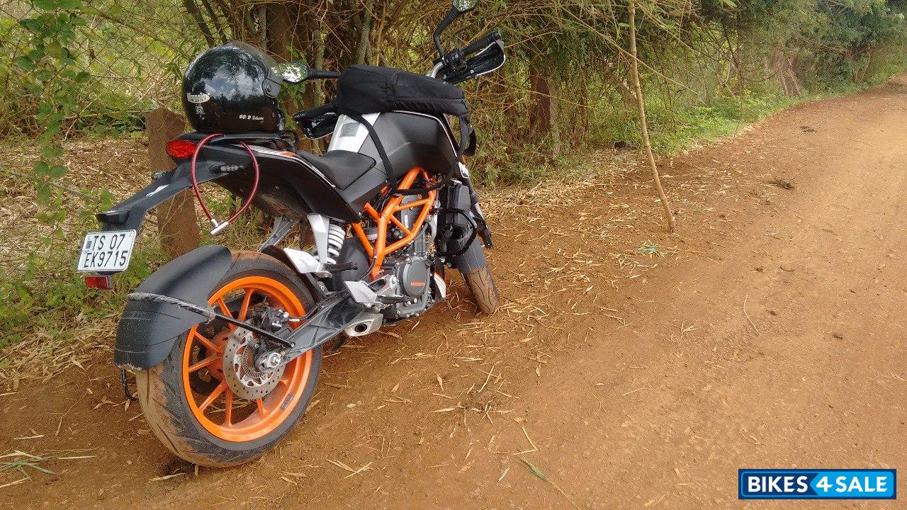 White KTM Duke 390