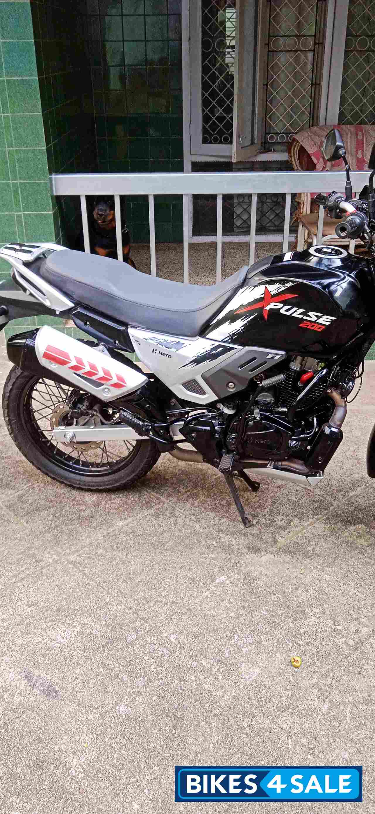 Black Hero XPulse 200