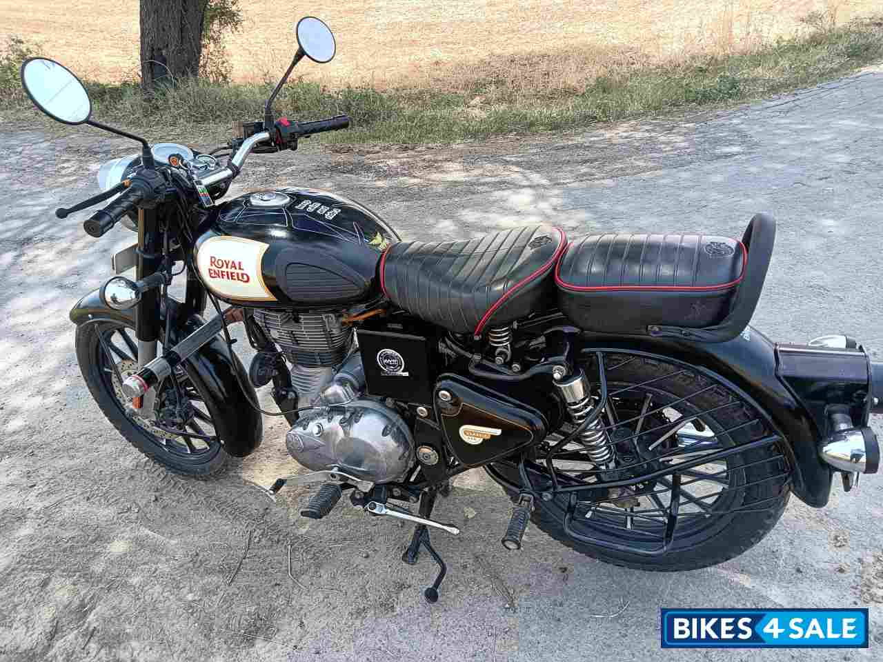 Black Royal Enfield Classic 350