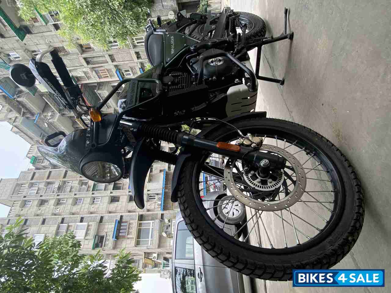 Granite Black Royal Enfield Himalayan BS VI