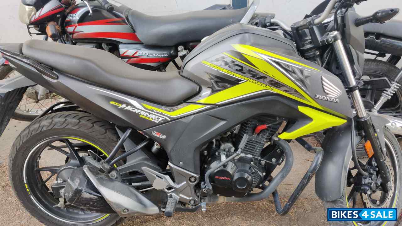 Honda CB Hornet 160R ABS