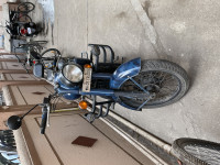 Royal Enfield Classic Squadron Blue