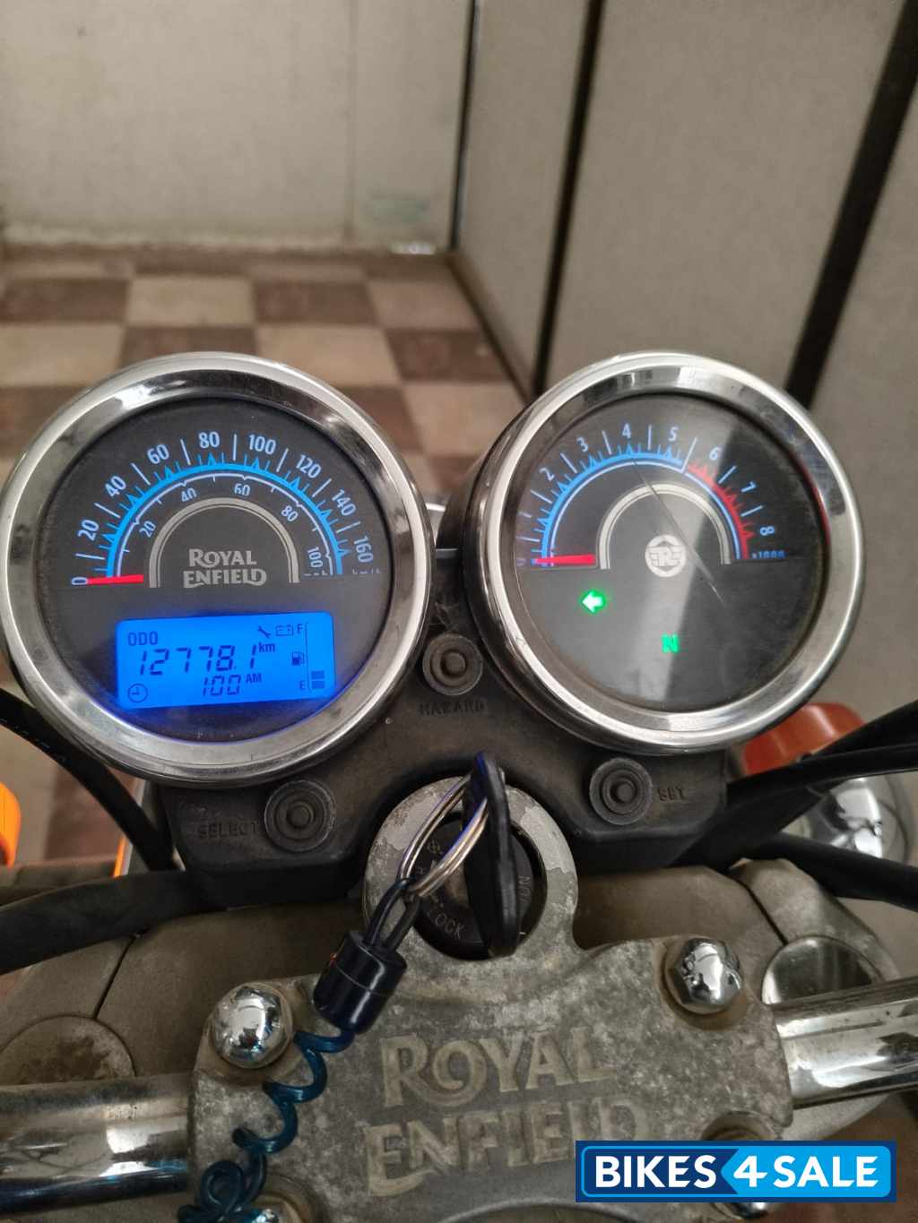 Blue Royal Enfield Thunderbird 350