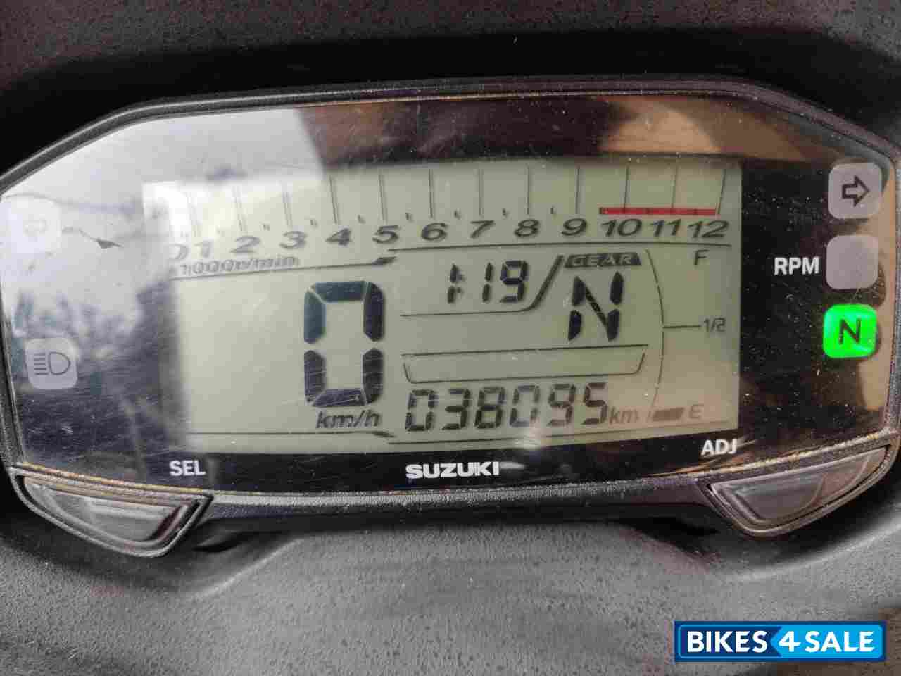 Blue Suzuki Gixxer SF