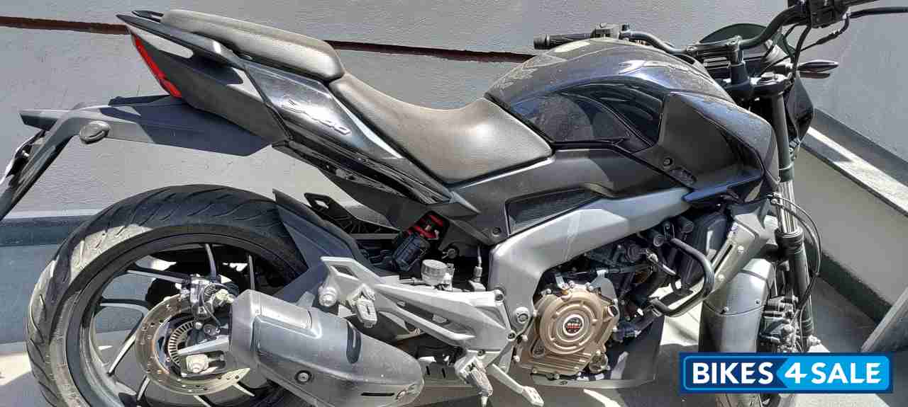 Midnight Blue Bajaj Dominar 400 Disc