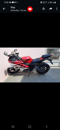 White Red Combination Yamaha YZF R15 V2