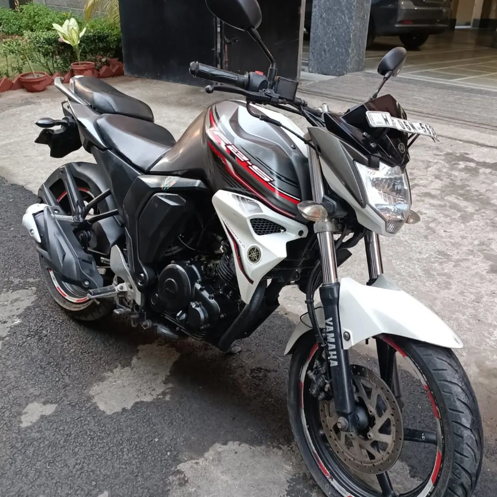 Yamaha FZ-S FI V2