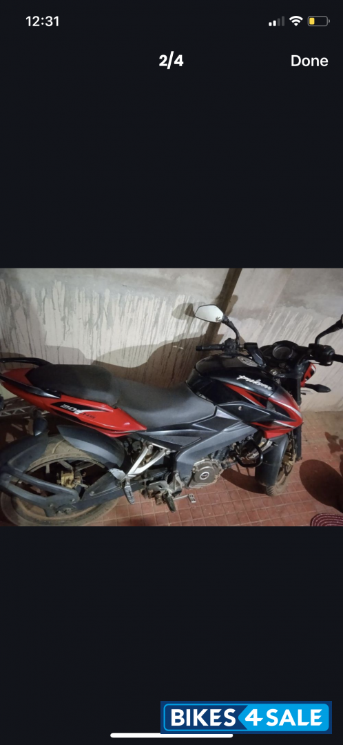 Red Bajaj Pulsar 200 NS