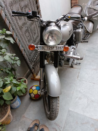 Royal Enfield Classic 350 Dual Channel BS6