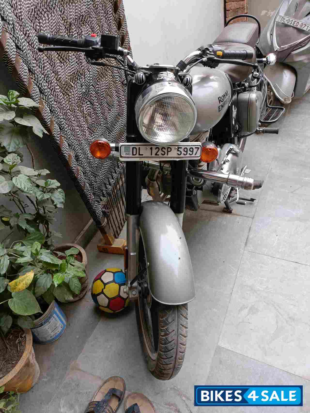Royal Enfield Classic 350 Dual Channel BS6