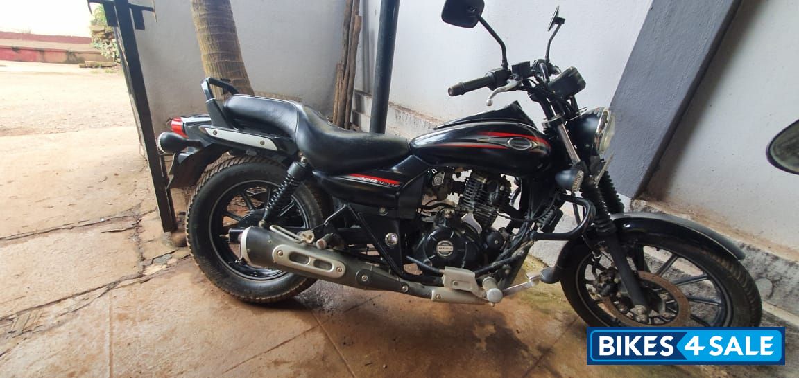 Bajaj Avenger Street 220